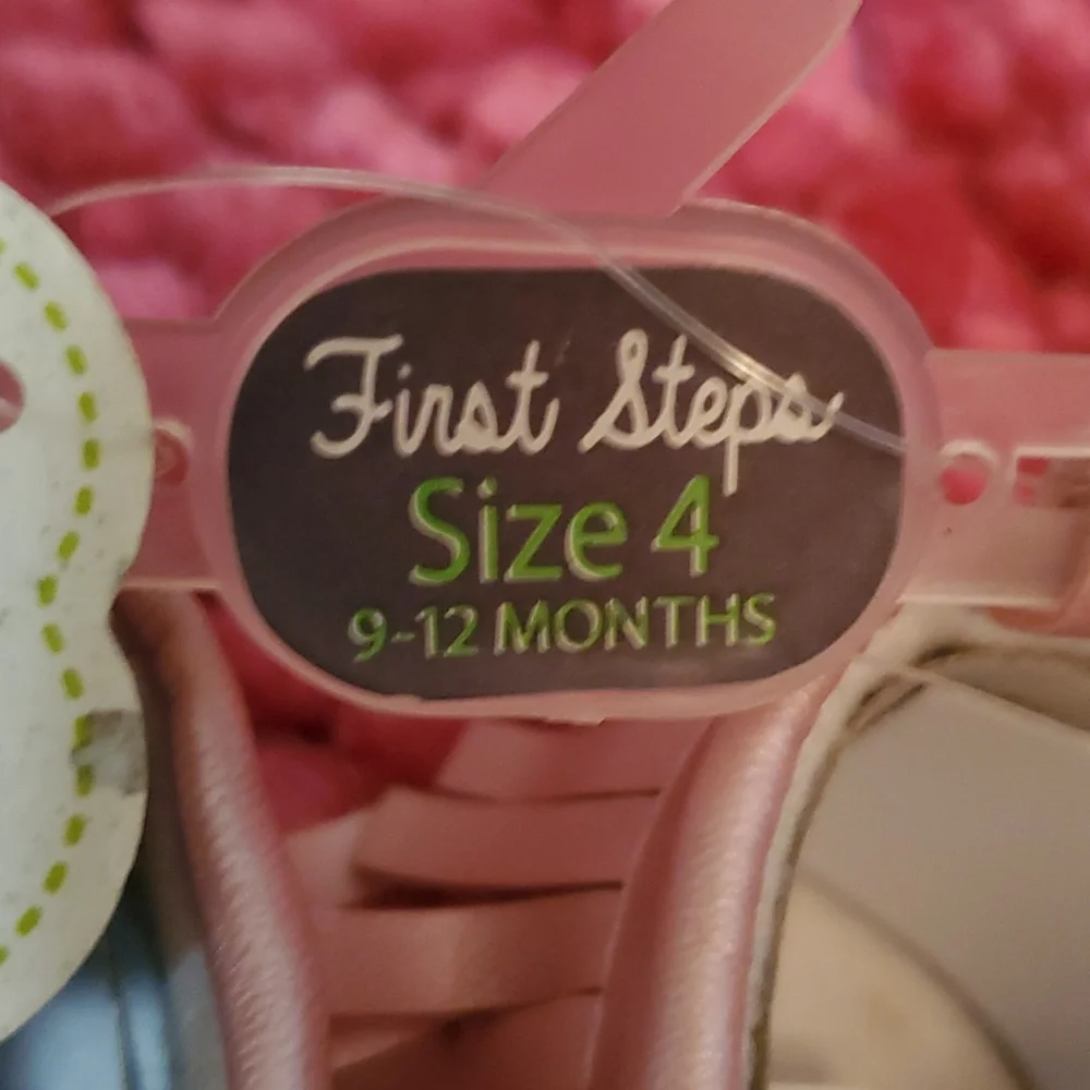 Adorable baby bootie shoes